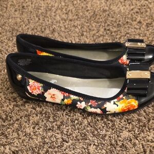 Anne Klein Black Floral Loafers